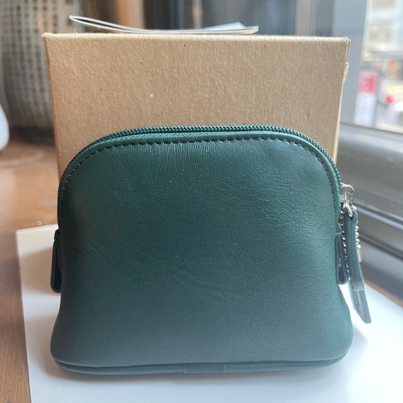 COACH Vintage New condition with original box. Never been used! - Picture 6 of 6